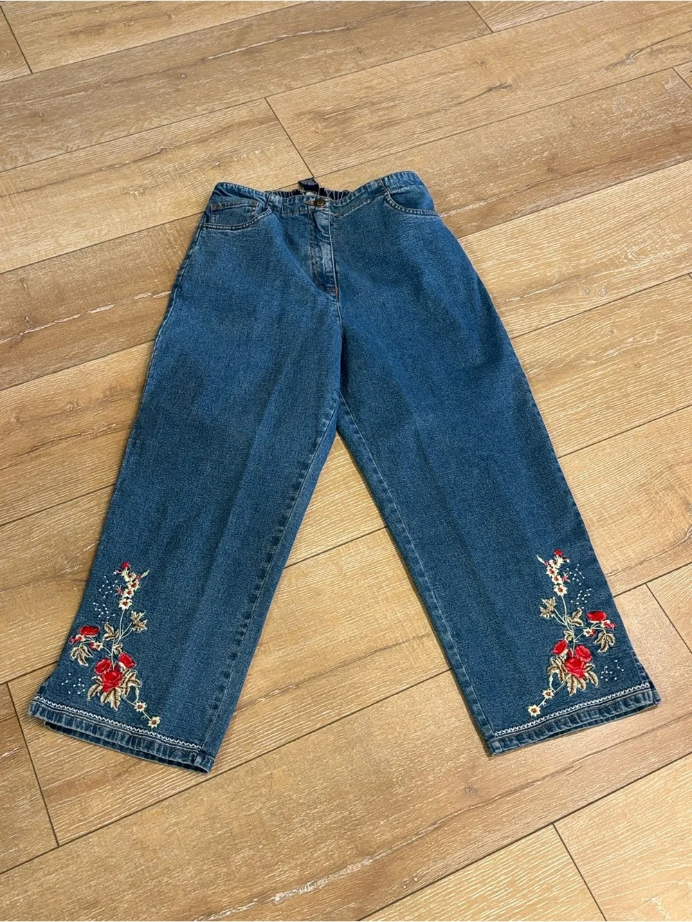 Denim & Co Floral Embroidered Denim Jacket & Pants Set Size Small 2 Pc